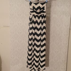 W's strapless dress